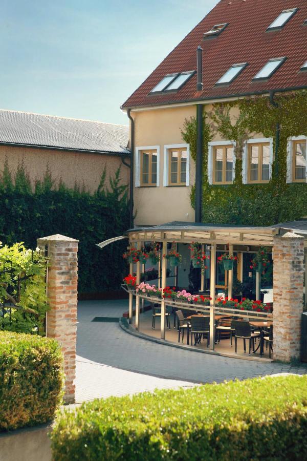 Hotel Dream Trnava Exterior foto
