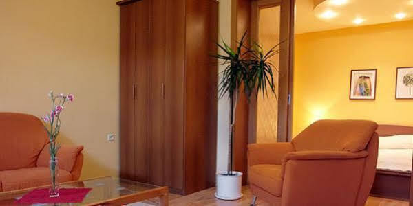 Hotel Dream Trnava Exterior foto